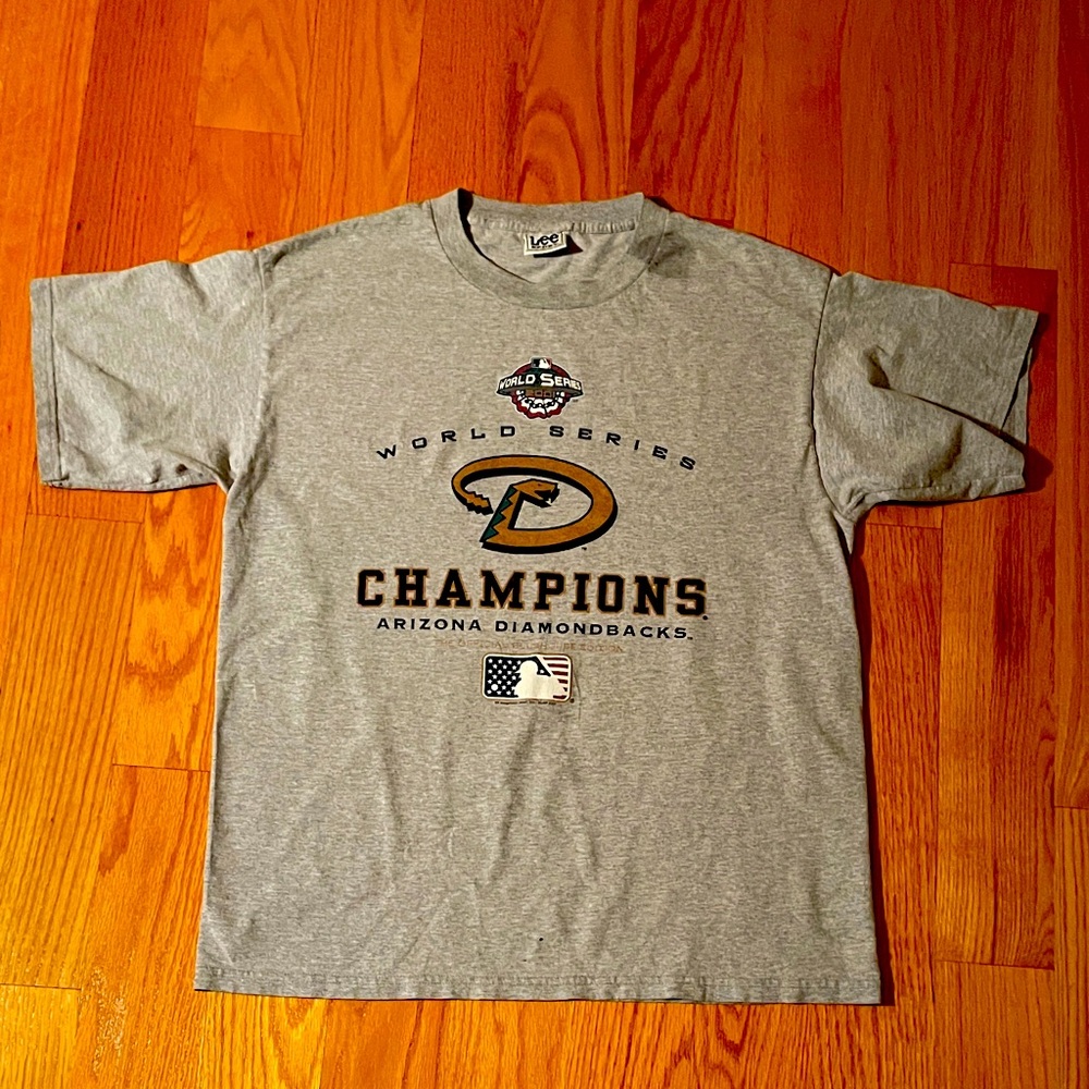 2001 World Series Tee - Diamondbacks Beat Yankees Just Weeks After 9/11